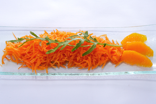 Lauwarmer Karottensalat mit Orangen (Quelle: Foto: Land OÖ, Linschinger