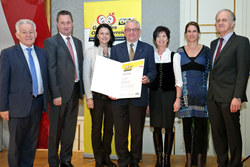 Verleihung des Qualitätszertifikates für Gesunde Gemeinden im Netzwerk durch Landeshauptmann Dr. Josef Pühringer, Gemeinde St. Marien