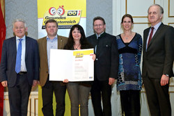 Verleihung des Qualitätszertifikates für Gesunde Gemeinden im Netzwerk durch Landeshauptmann Dr. Josef Pühringer, Gemeinde Oftering