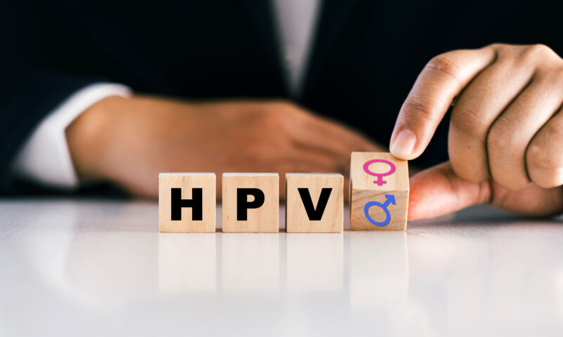 Buchstaben HPV auf Holzbausteinen