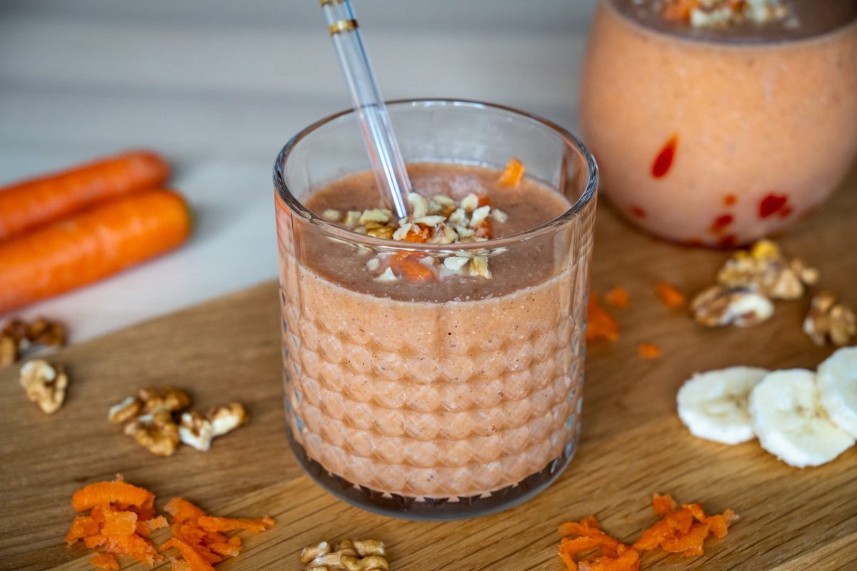 Karotten Bananen Nuss Smoothie